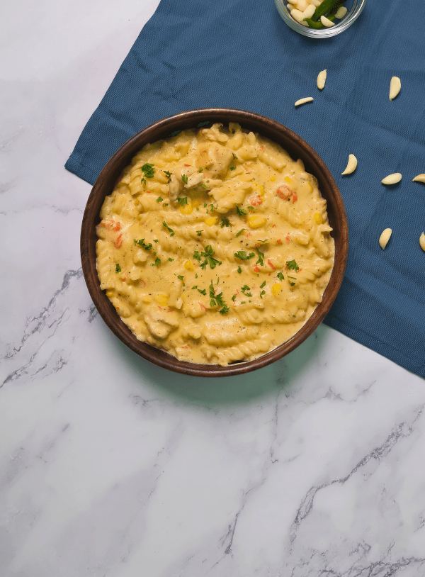 Chicken White Sauce Pasta  hero image