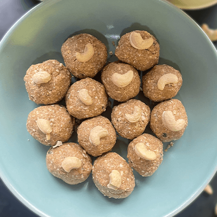 Oats and Raisins Laddoo hero image