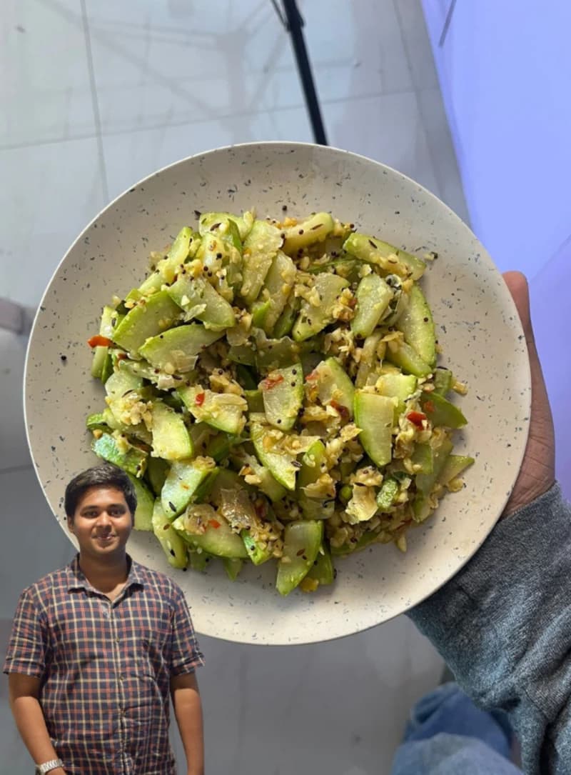 Sorrakai Poriyal By Praveen Duraivelu recipe