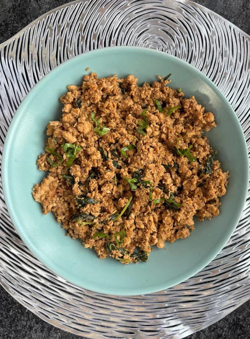 Thai Basil Chicken (Gai Pad Krapow) recipe